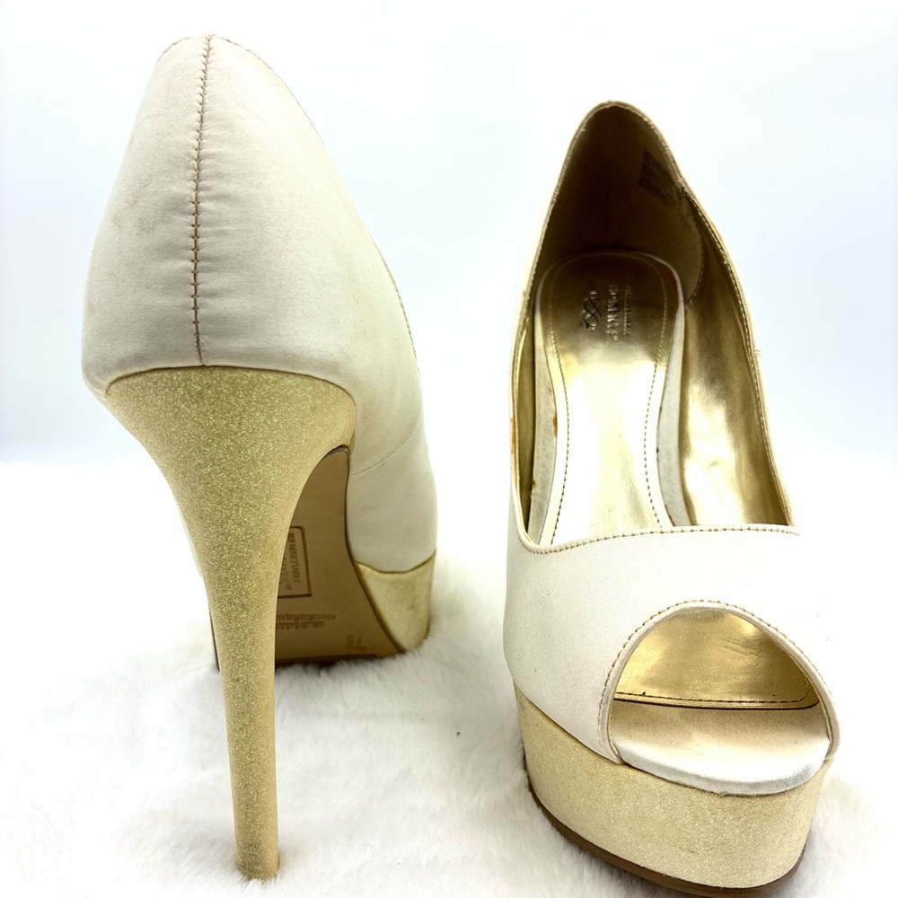 Chic White and Gold Peep-Toe Heels, Size 7.5